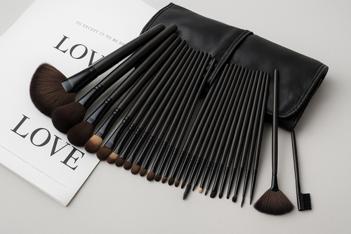 Fluffy Glow Kit Bag + FREE 24 Piece Luxury Brush Set