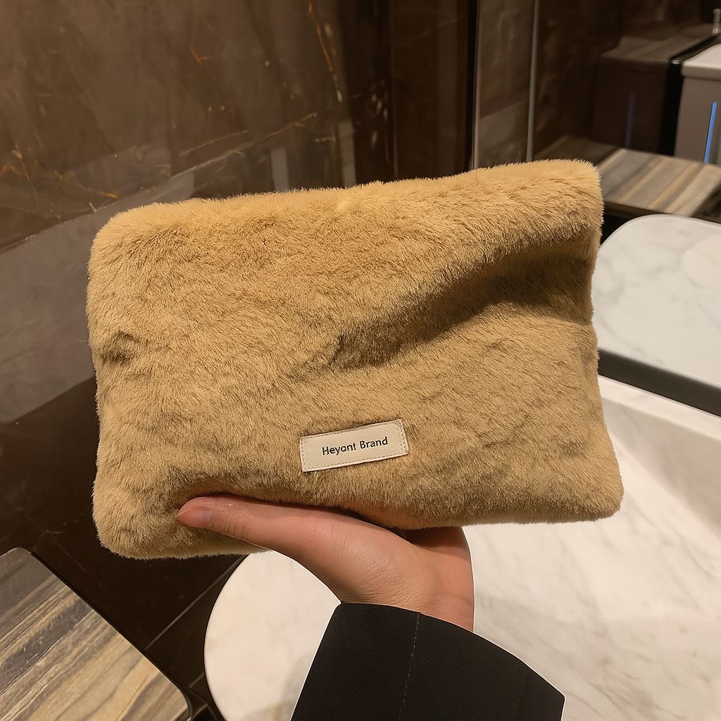 Fluffy Glow Kit Bag + FREE 24 Piece Luxury Brush Set